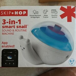 Skip Hop 3-in-1 Smart Snail Sound & Routine Machine / BRAND NEW IN BOX.